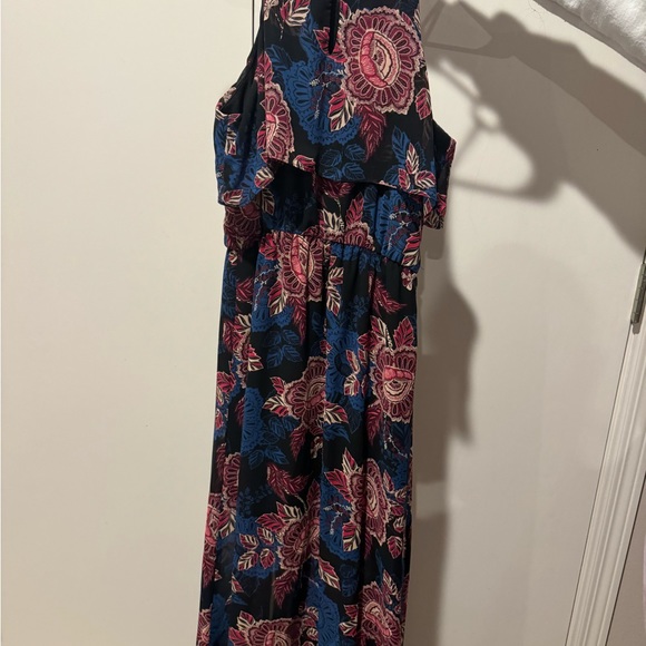 Dress - Picture 2 of 5